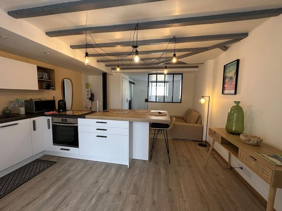 Appartement moderne avec jardin et parking photo 2