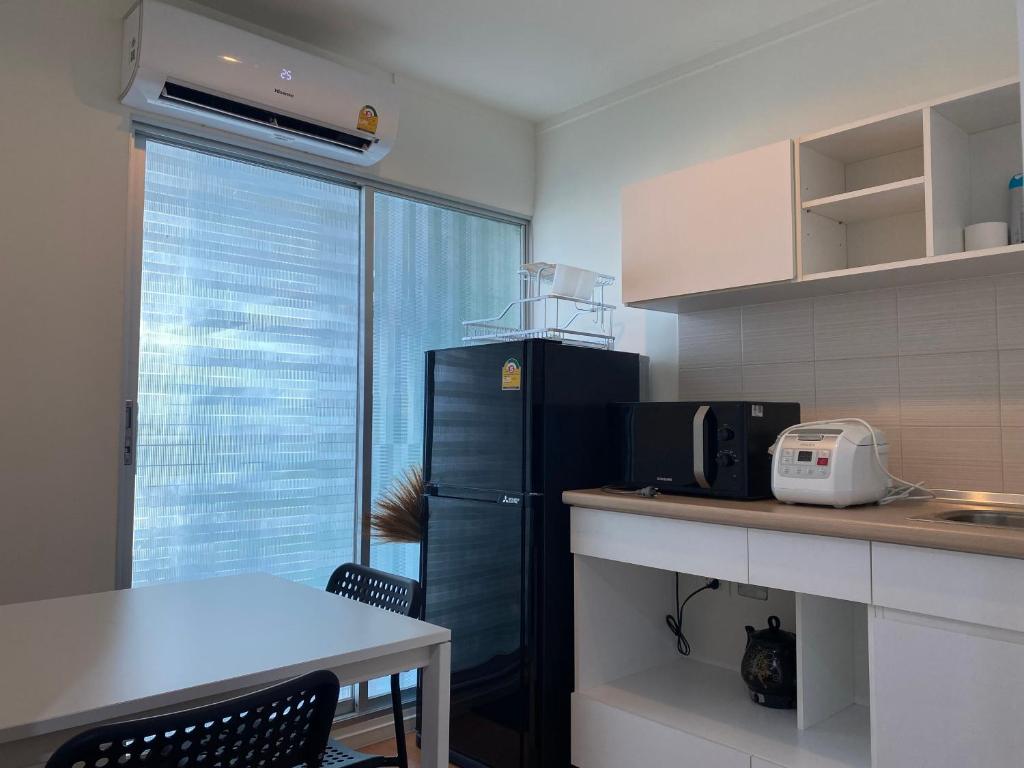 Condo in front MRT Bang Krasor, Nonthaburi photo 1