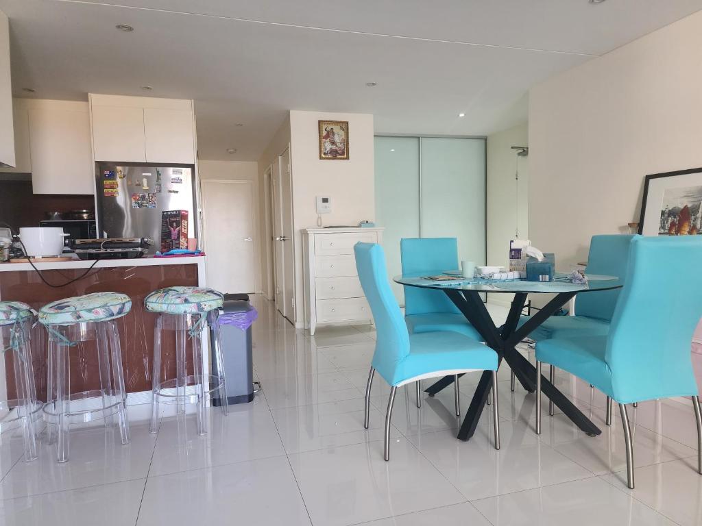 Parramatta Shared Apartment photo 3