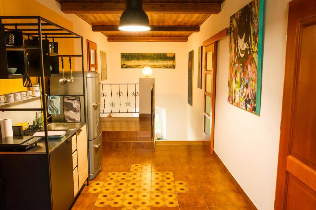 LAAS ART GALLERY photo 2