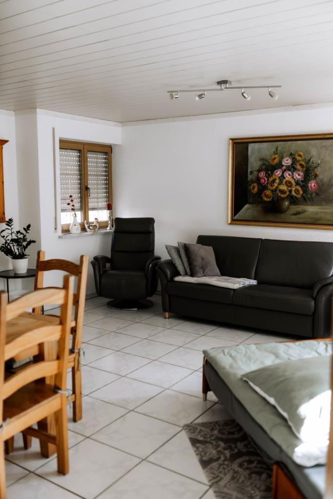 Moderne Landwohnung - in Toplage photo 3