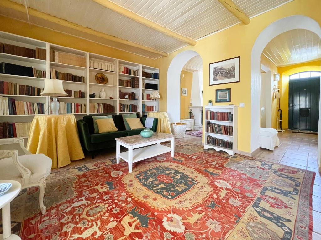 Charming Countryside Home with Fireplace & Patio photo 3