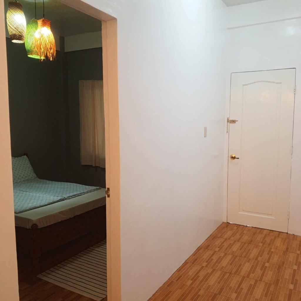 Coron's Cozy Flat Room 204 photo 3