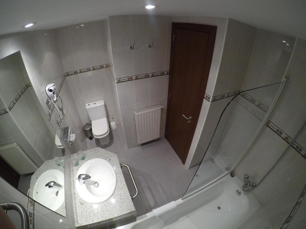 {
  "en-gb": "Apartamentos Turísticos Roc Del Castell"
} photo 3