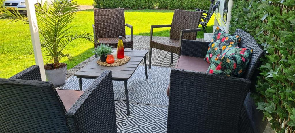 Gezellige chalet met grote privétuin. photo 2