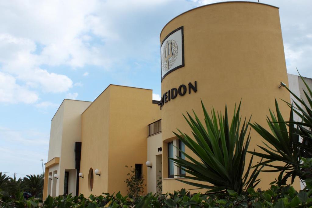 Poseidon photo 2