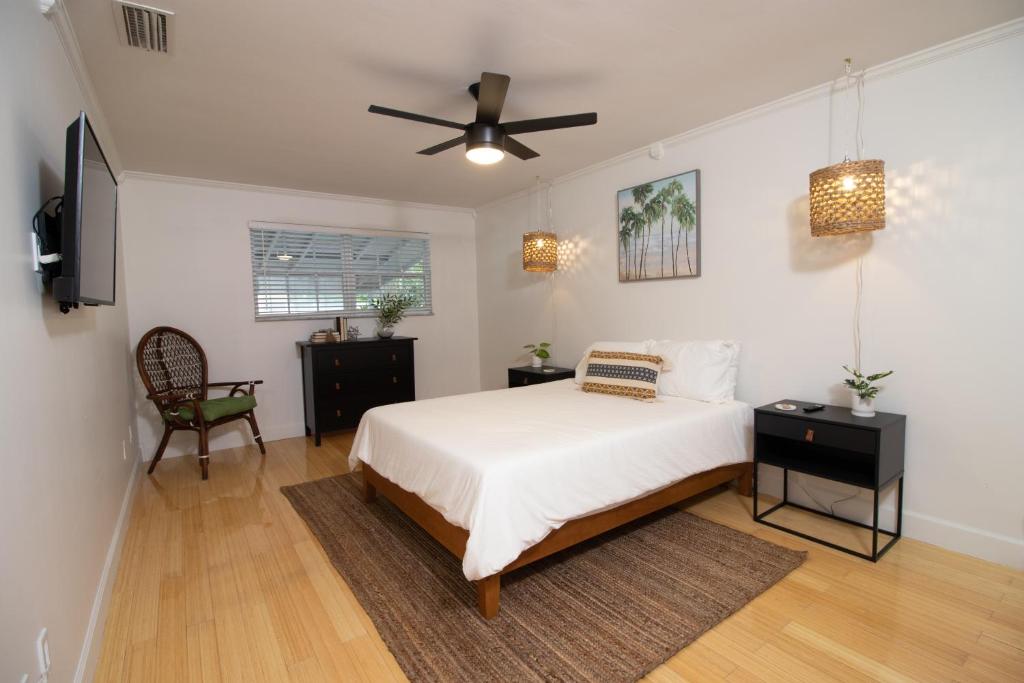 Game Room, near Navy Base, Hannah Park and Beach! image