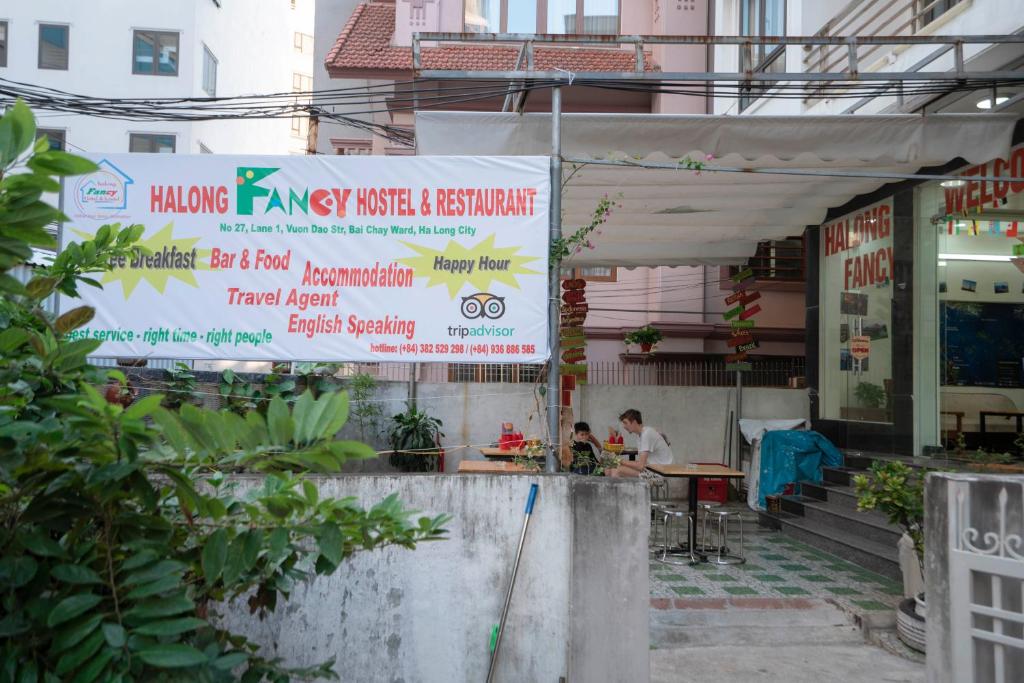 Fancy Hostel and Bar