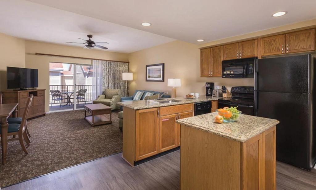Wyndham Branson at the Meadows photo 1