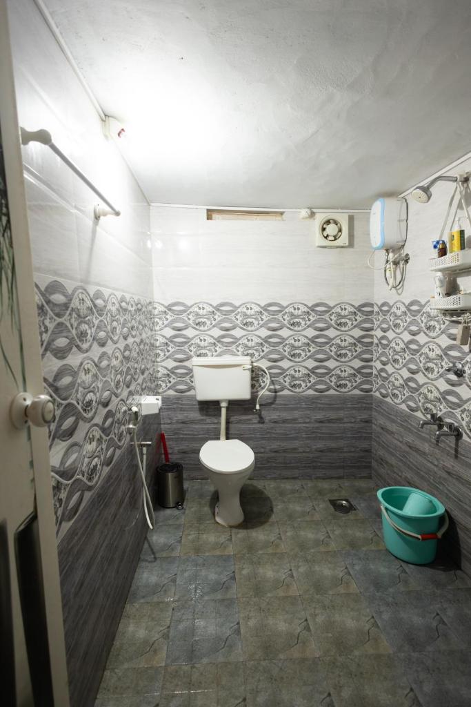 Happy Turtles Homestay cozy room for 2 people photo 2