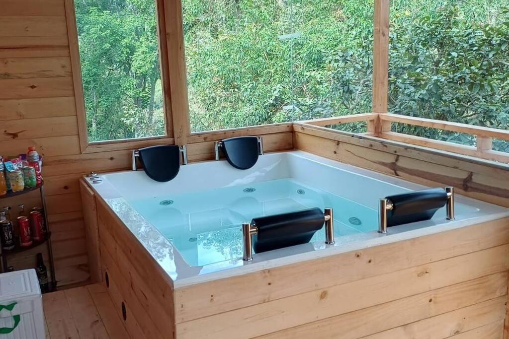 Ecocabaña con Jacuzzi Ecocabañas ByB