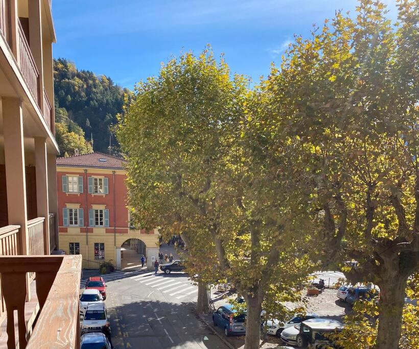 Charmant appartement rénové au cœur du village photo 3