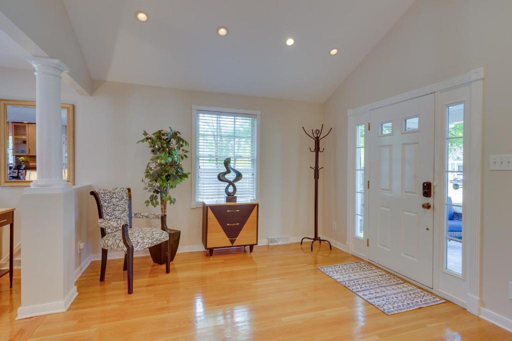 Cozy Richmond Retreat with Yard about 5 Mi to Dtwn! photo 3