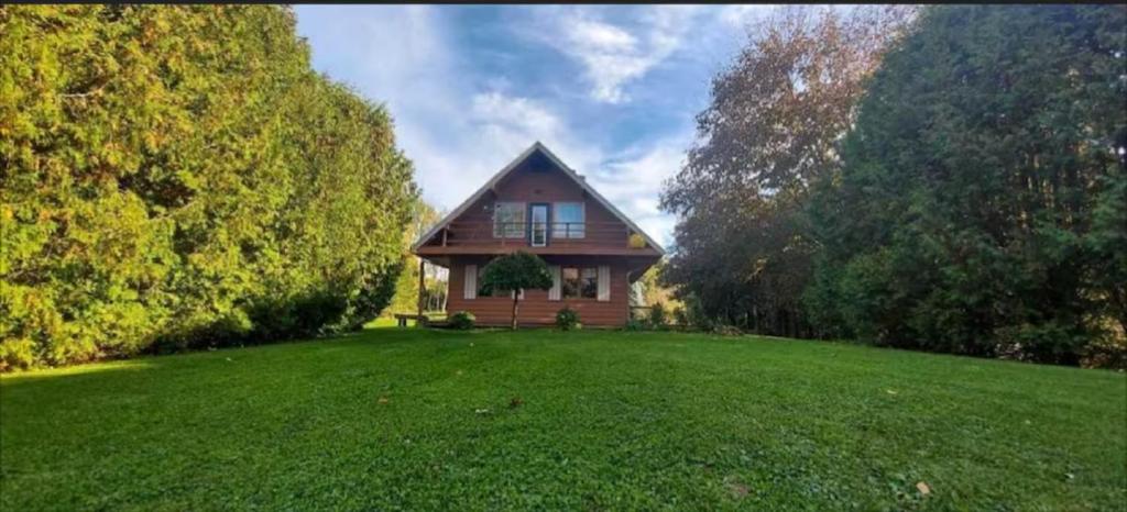 The Kutir - Entire Cottage in Meaford - four season chalet - great place photo 1