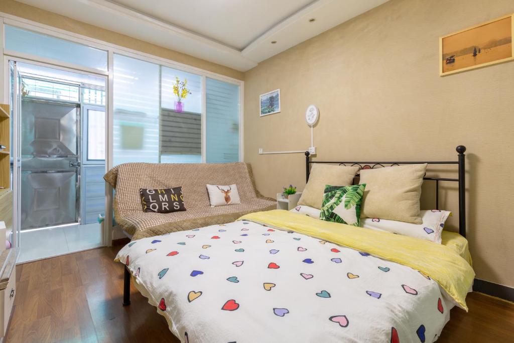 West Lake Hefang Street Metro Exit B&B photo 1