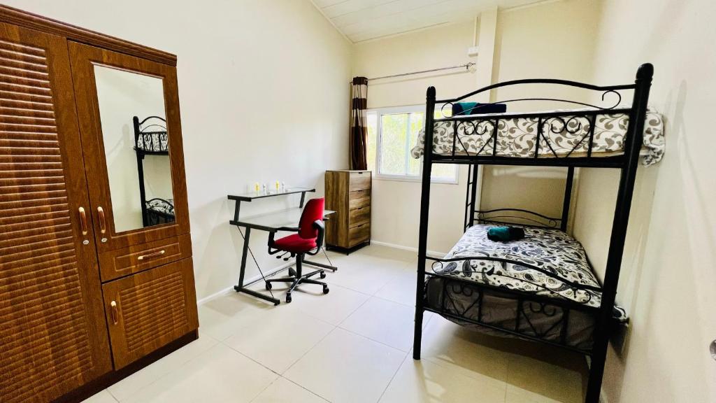 Homely 3 bedroom apartment perfect for your dream getaway! photo 4