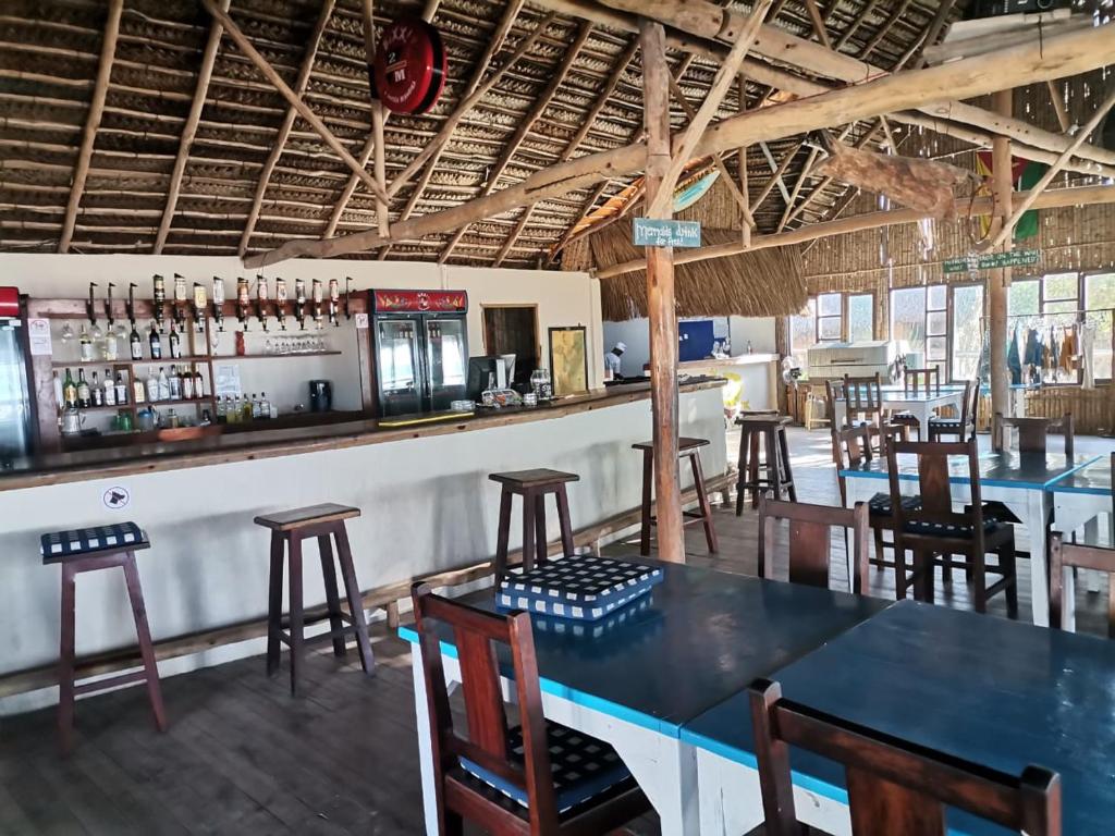 Neptune's Lodge and Beach Bar photo 4