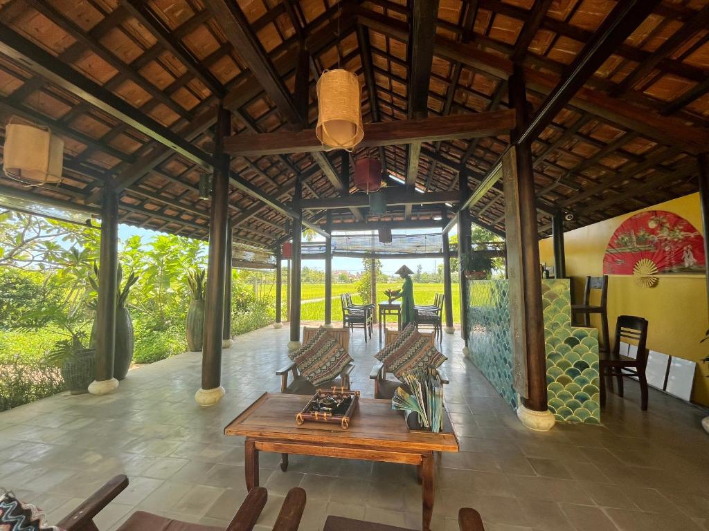 Hoi An ViVian Blue Villa