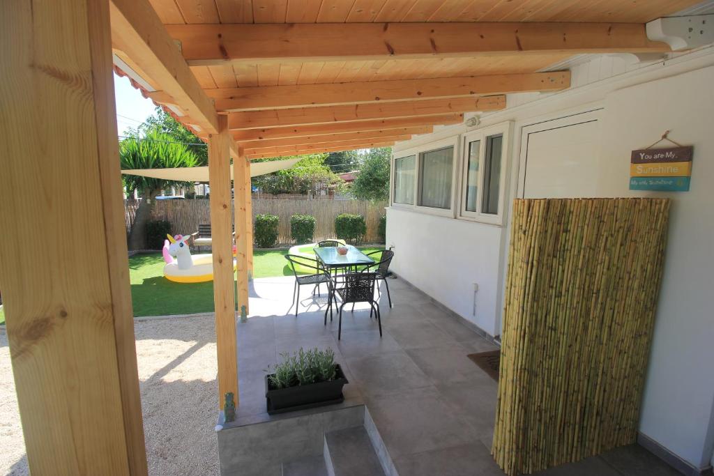 Brand new house with garden, next to the beach photo 2