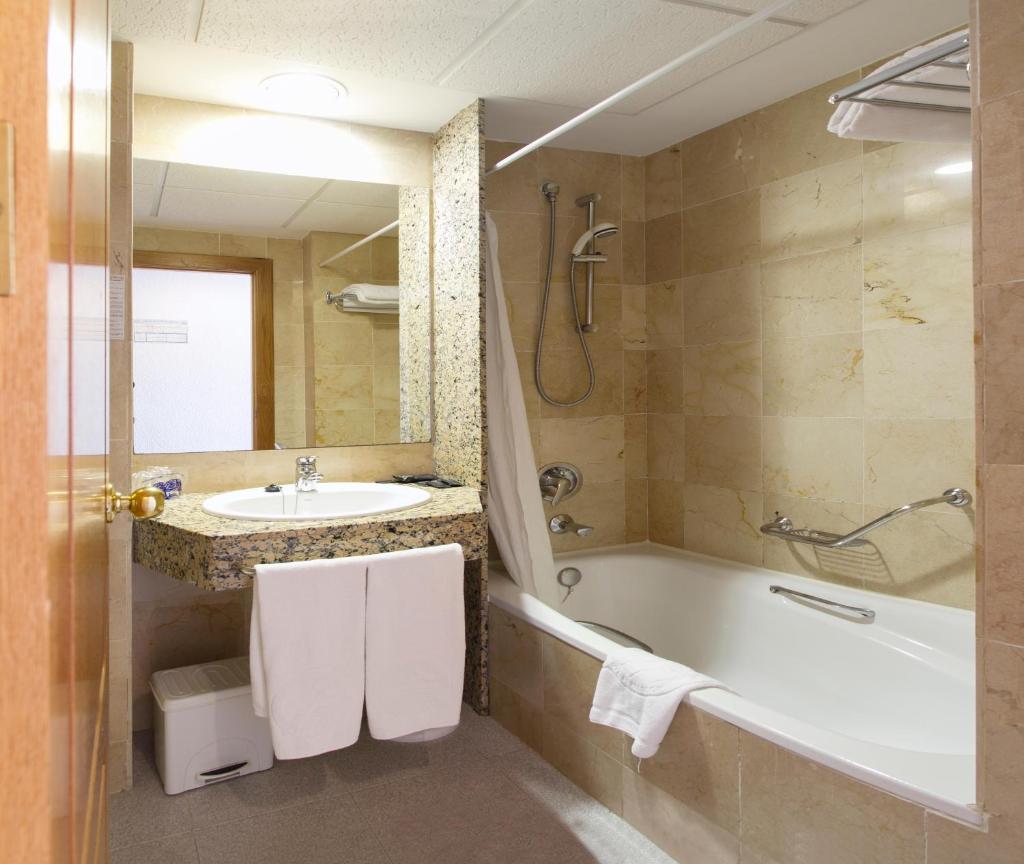 Hotel Poseidon Playa photo 2