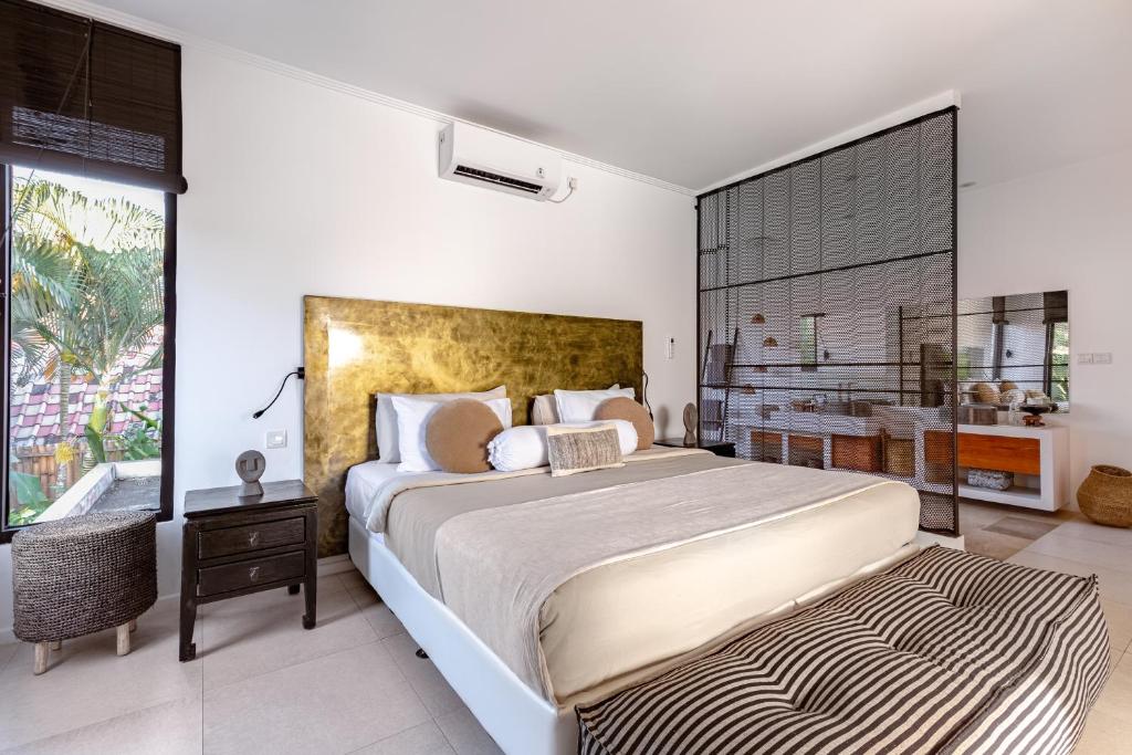 3 bedroom villa - Walk to Bingin Beach photo 2