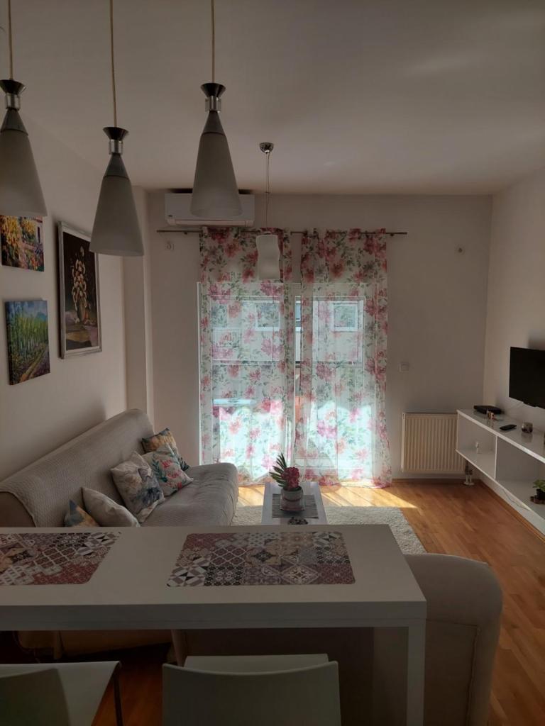 Alexandra apartment photo 2