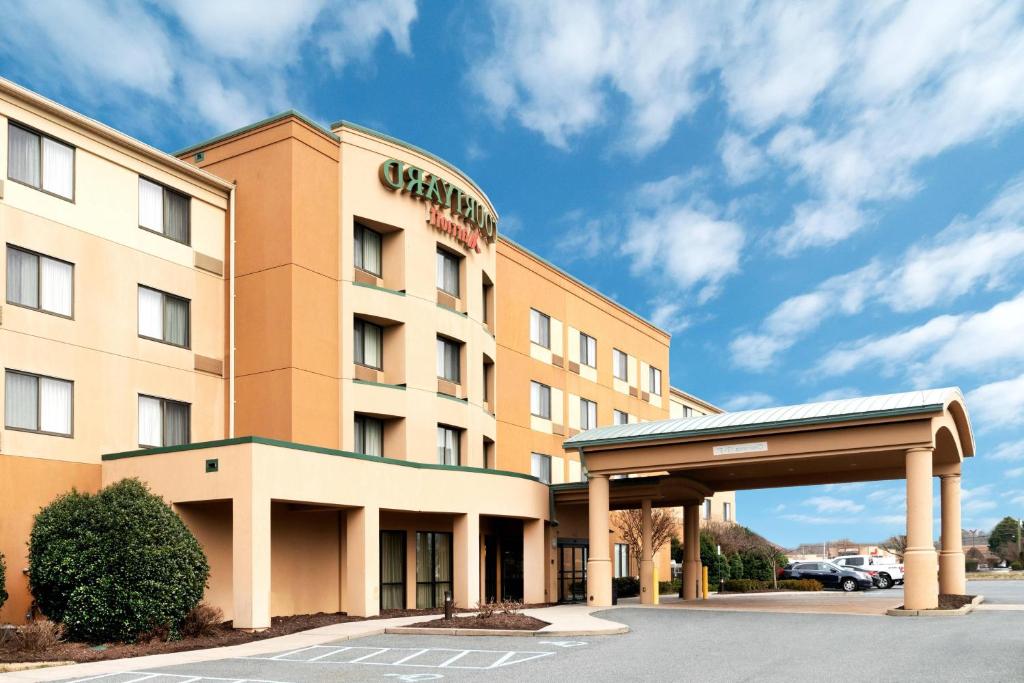 Courtyard by Marriott Salisbury photo 1