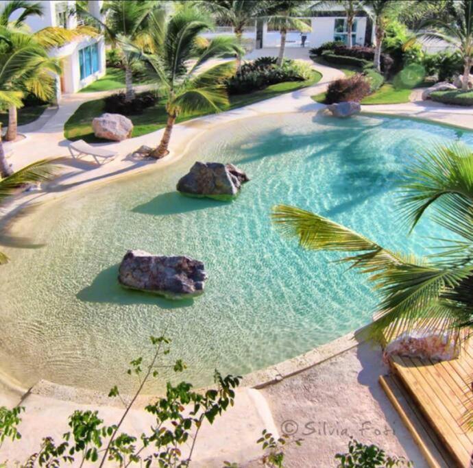 Estrella Dominicus con hermosa piscina! photo 3