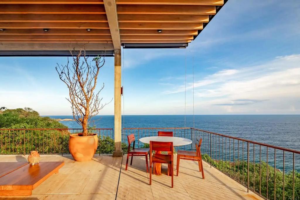 Casa Guayacan Incredible Beach Front Villa photo 4