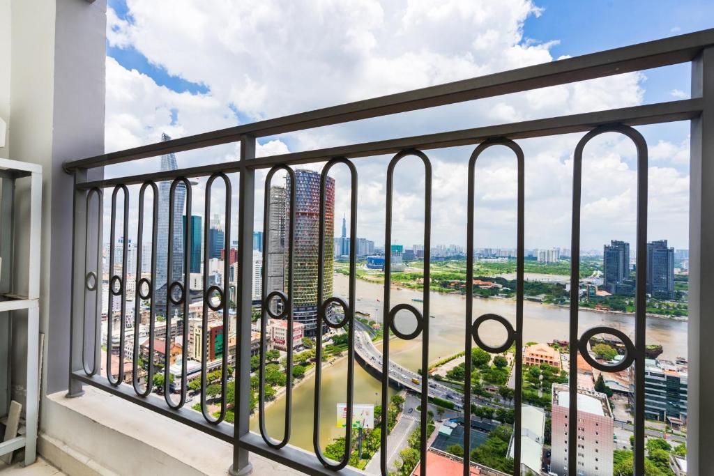 MIN' Apartment - Saigon Royal Residence Upscale Apartment near D1 Free Pool - Gym