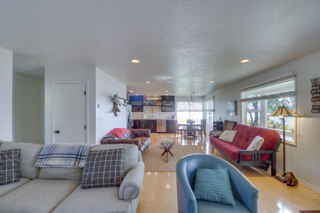 Lakefront Walker Home with Boat Dock and Lift! photo 4
