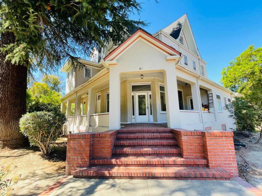 Studio/ Downtown San Jose/Parking/laundry/SJSU photo 1