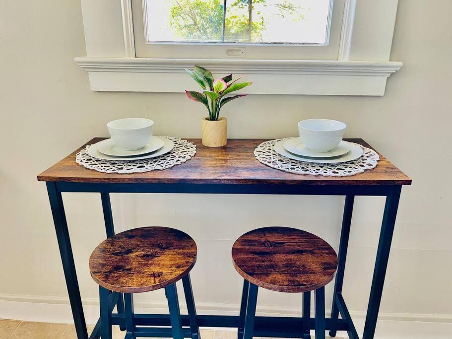 Studio/ Downtown San Jose/Parking/laundry/SJSU photo 2