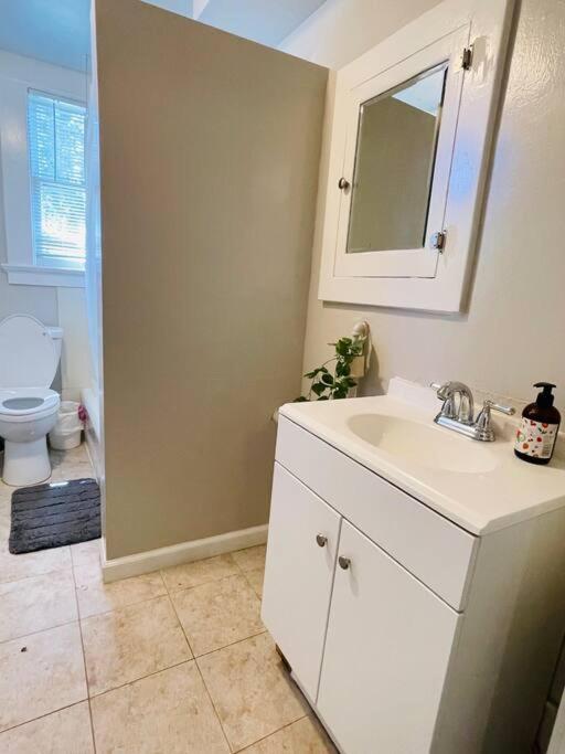 Studio/ Downtown San Jose/Parking/laundry/SJSU photo 4