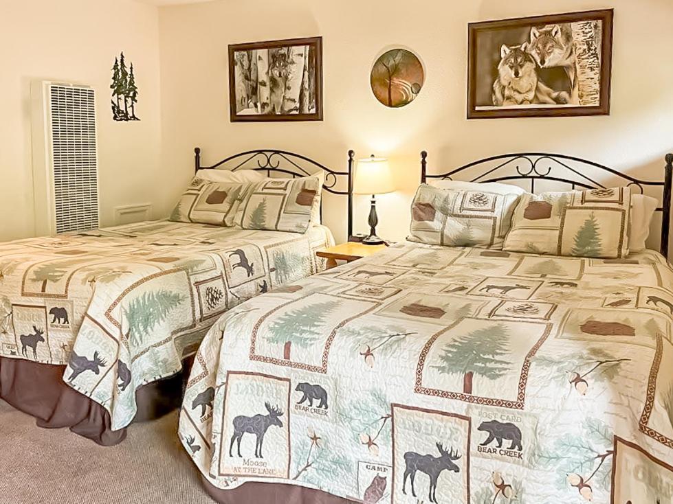 Nicky's Resort image