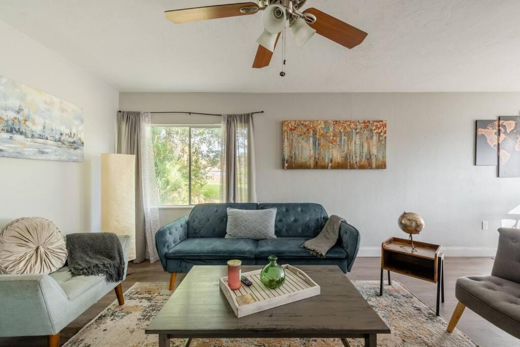 Cute downtown home by Depot Park