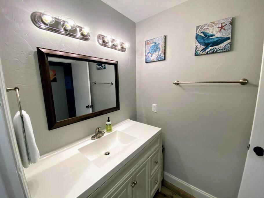 Cute downtown home by Depot Park photo 4