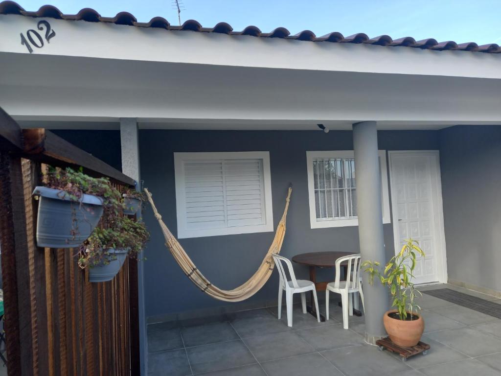 Casa 50 mts da praia Caravelas PR com ventiladores photo 1