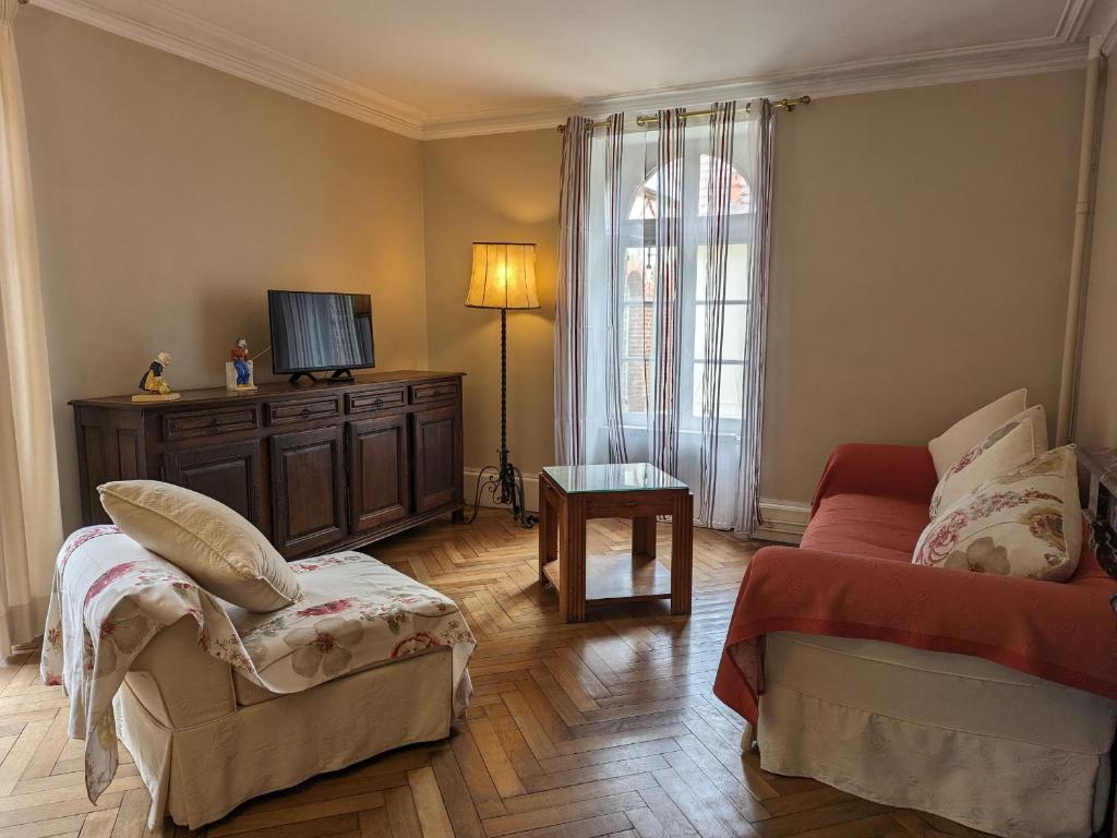 Gîte Cernoy-en-Berry, 6 pièces, 10 personnes - FR-1-590-5 photo 3