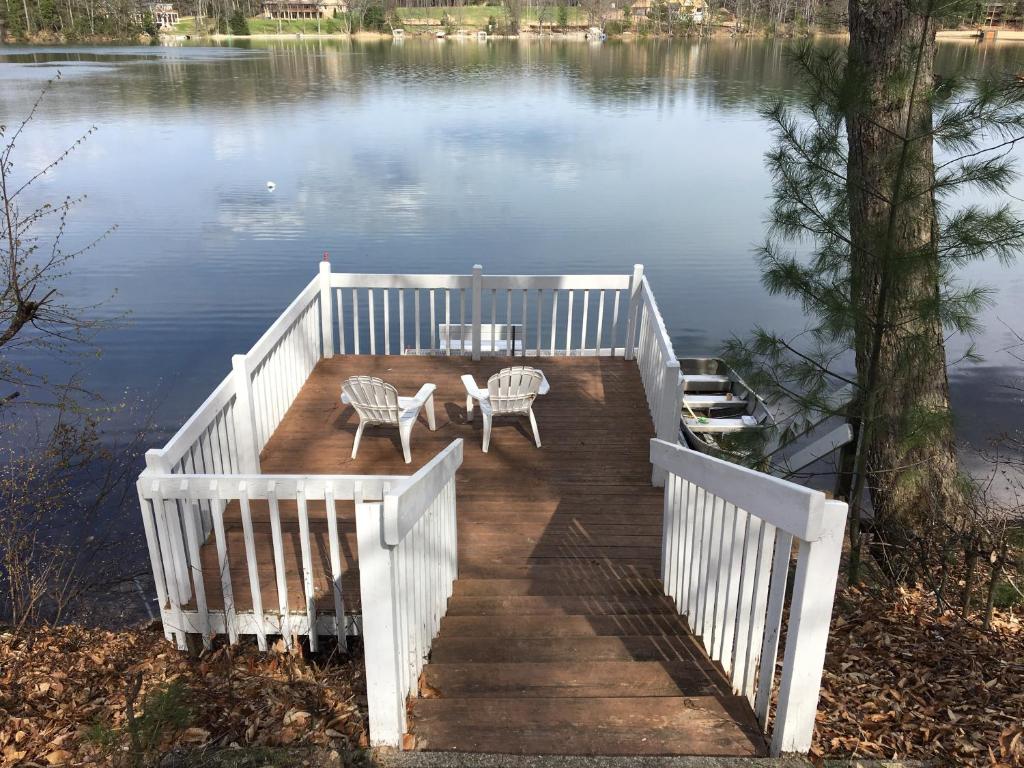 Dixon Lake Resort Motel photo 2