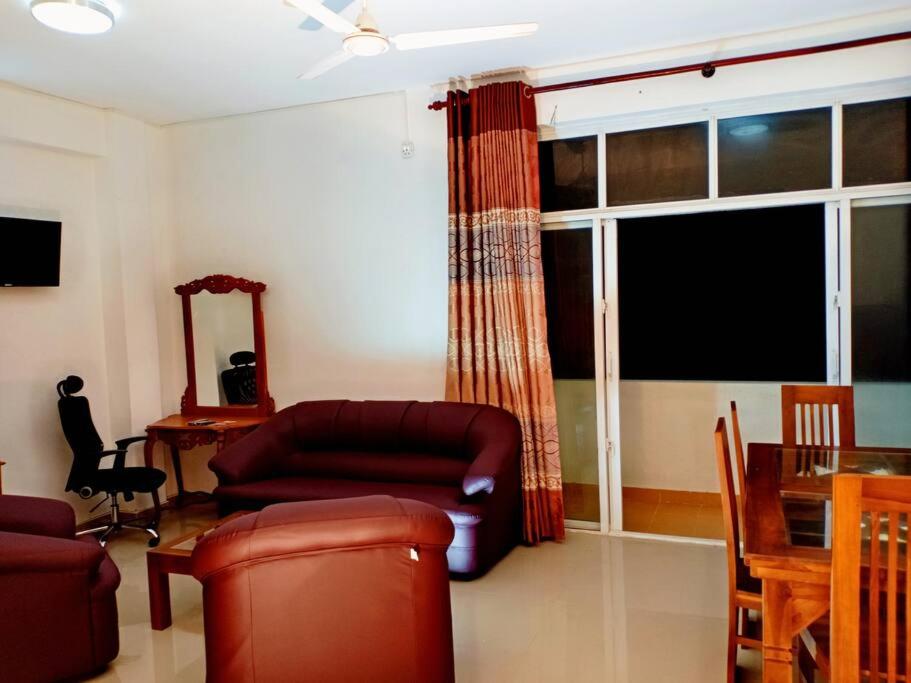 Windsor Apartments (3BR) photo 2