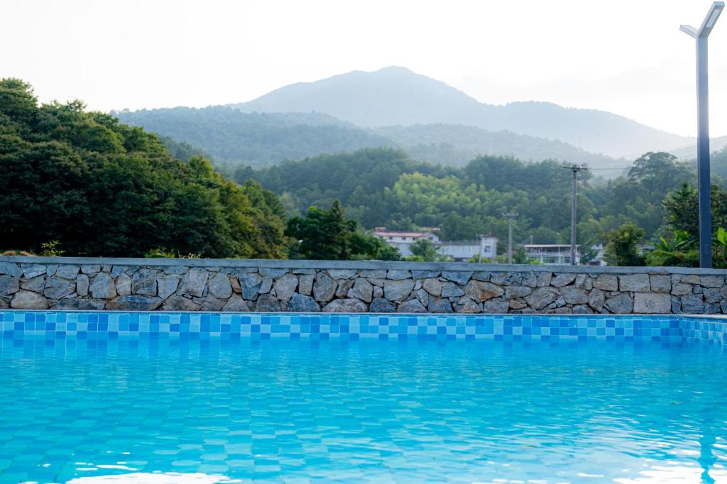 Brandy Manor Wild Luxury B&B - Jinzhai Branch photo 3