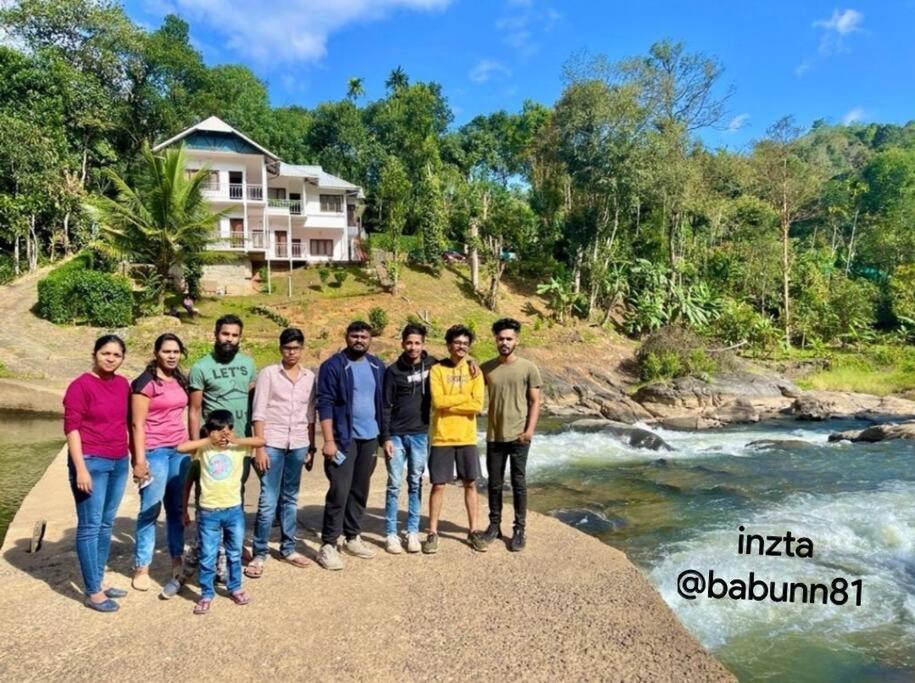 River front 4 BR Private foodie villa munnar