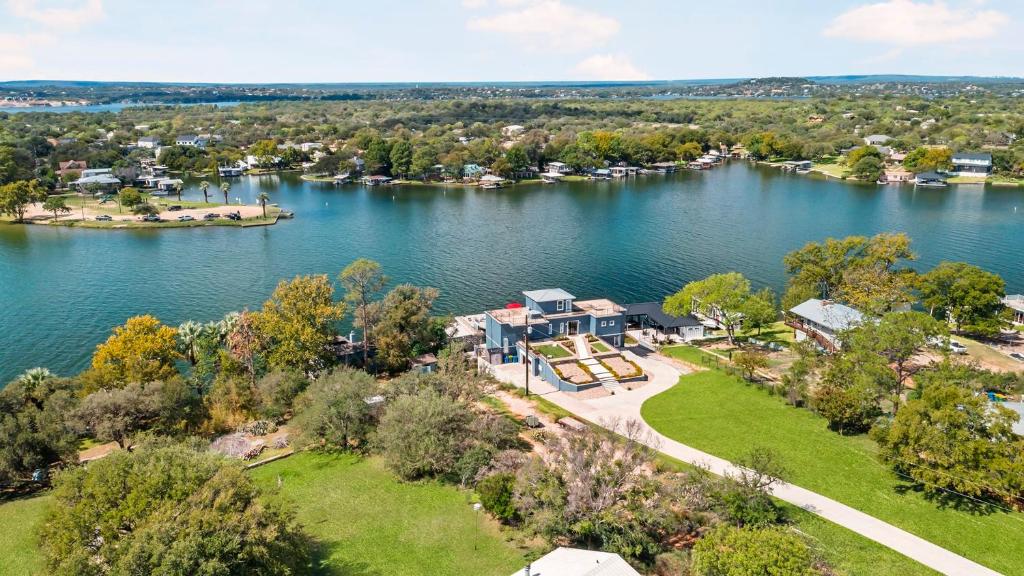 Waterfront House with Boat And Jet Ski Slips and Pet Friendly photo 2