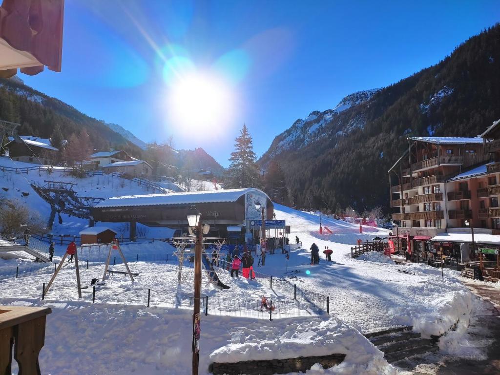 Appartement Valfréjus Thabor A pieds de pistes photo 1