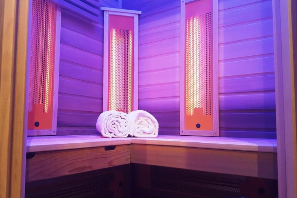 L'Eau Vive Jacuzzi et Sauna en vieille ville 5 photo 4
