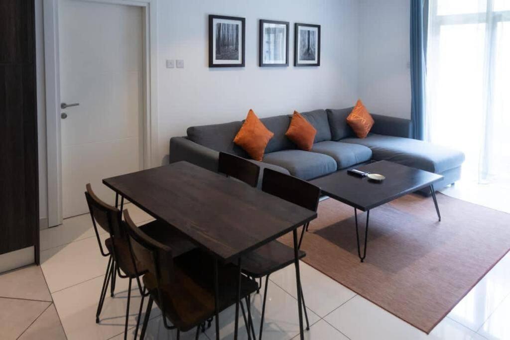 Blue Sky 2 Bed At Cantonments photo 1