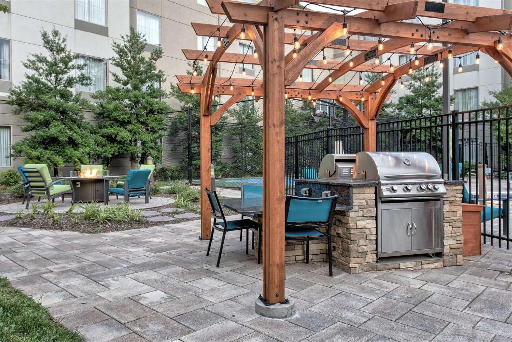 Homewood Suites by Hilton Leesburg photo 1