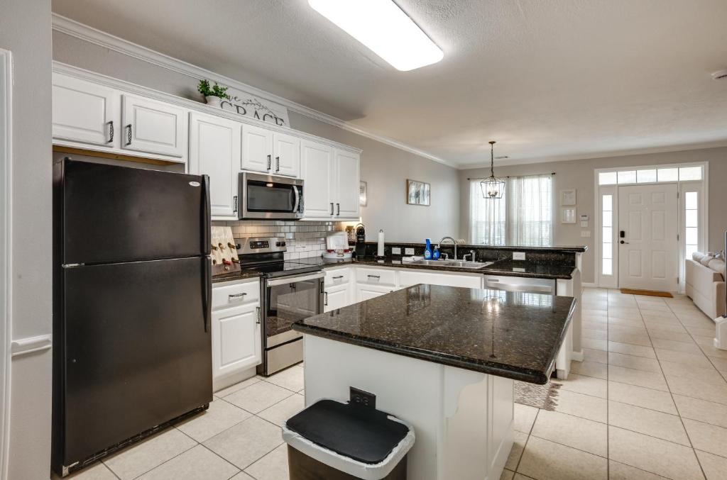 Modern College Station Home Near Texas AandM! photo 1