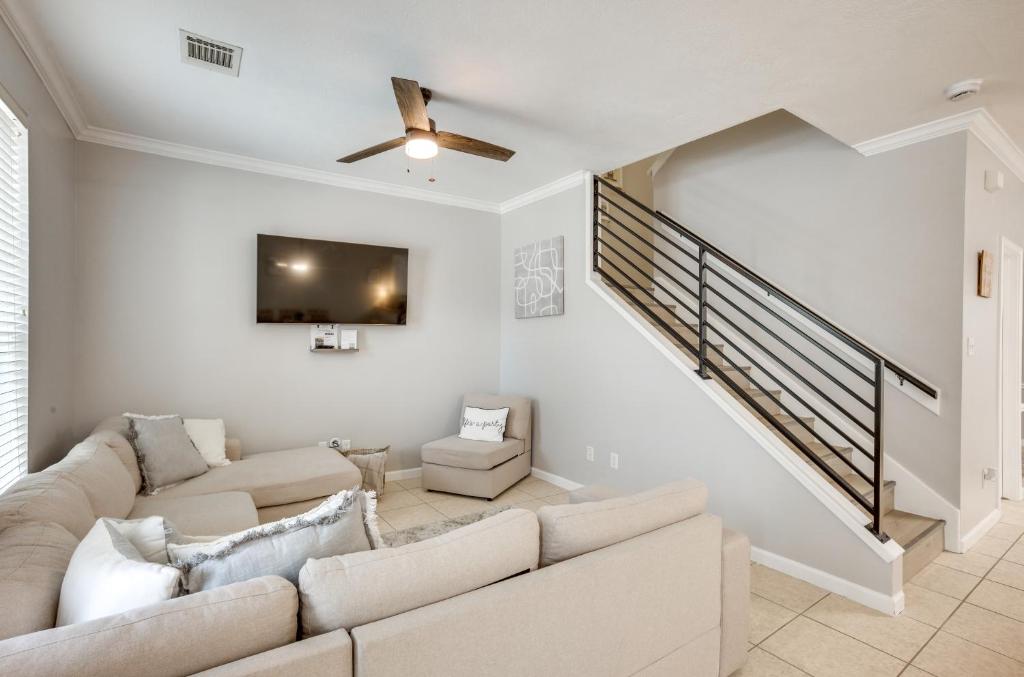 Modern College Station Home Near Texas AandM! photo 4